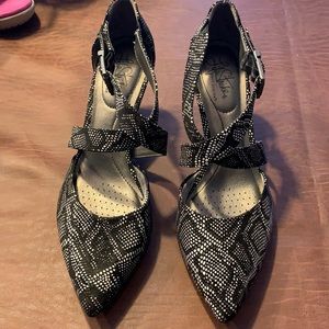 Life Stride strappy heels size 9.5. Worn once.